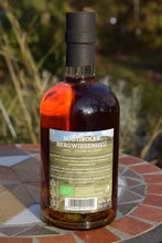 Laden Sie das Bild in den Galerie-Viewer, Südtiroler Bergwiesenheulikör Walcher 0,5l - 30% Vol.