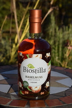 Laden Sie das Bild in den Galerie-Viewer, Haselnusslikör Biostilla Walcher Südtirol 0,5l - 28% Vol.
